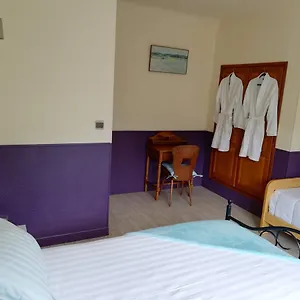 https://gites-les-tilleuls.fr-provencehotel.com
